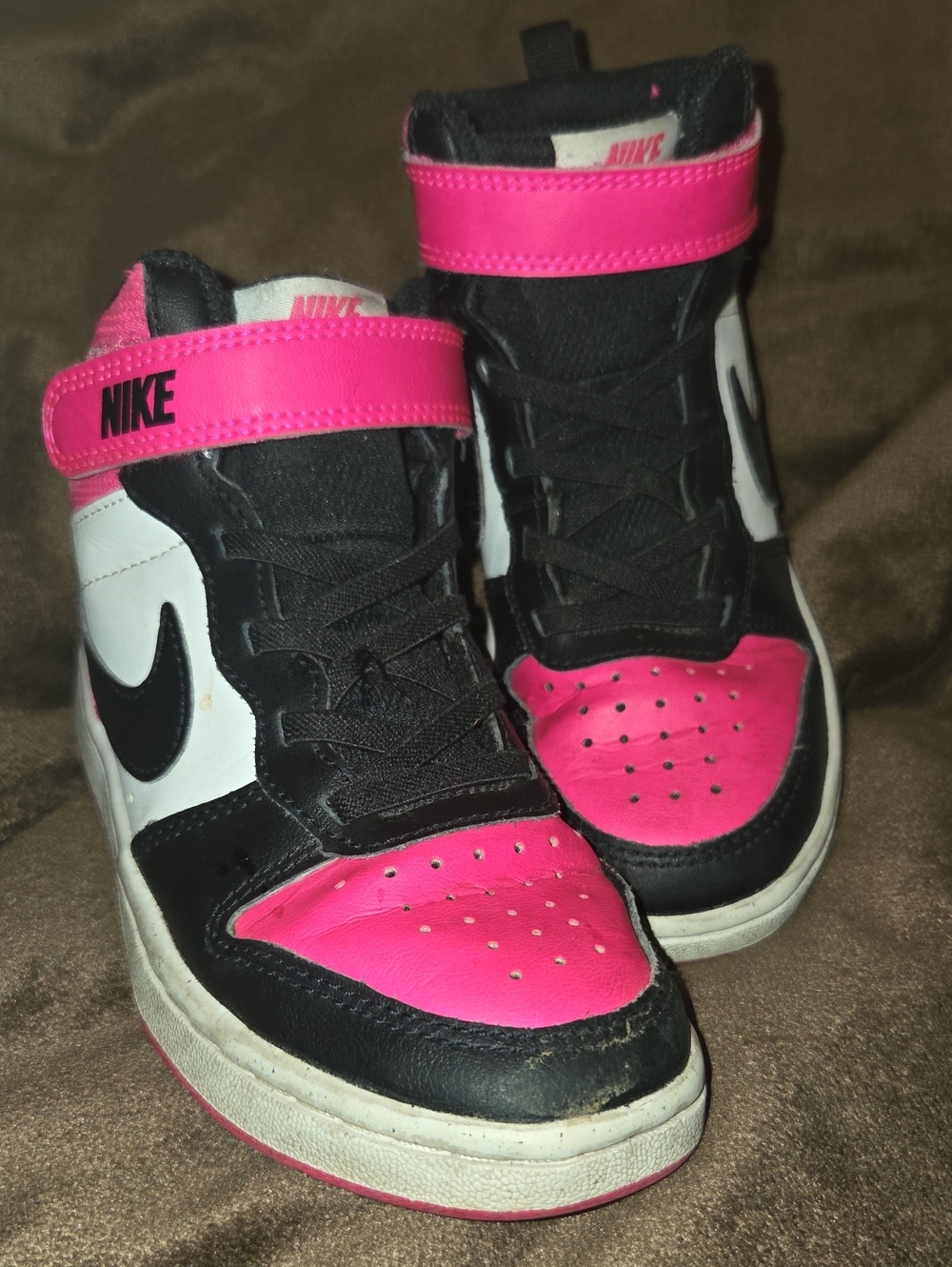 Nike Kids High-Top Sneakers in Black, White & Pink